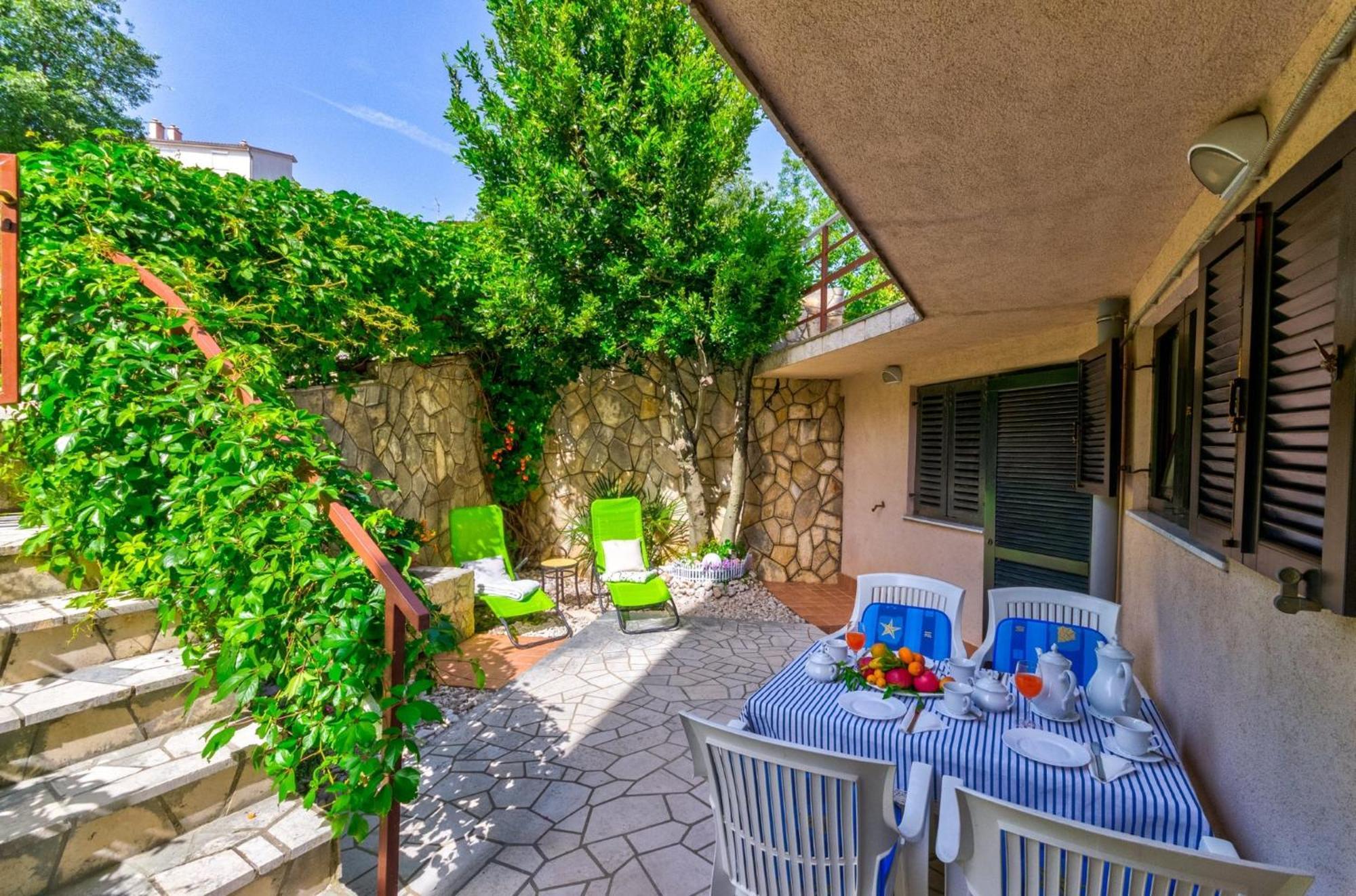 Apartamento Julia Selce 4,5 Exterior foto